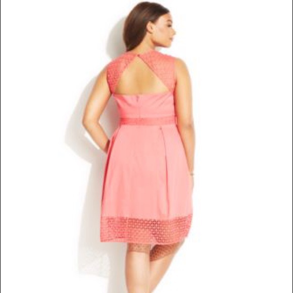 CK Pleated Crochet Coral Dress - Sz 2 - Picture 6 of 6